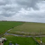 Oomes Huus - Sleep By Haestens, Wake With Coffee Bed & Breakfast Den Hoorn (North Holland)