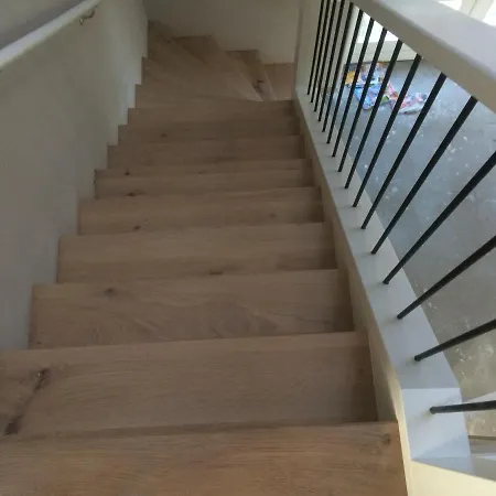 Oomes Huus - Sleep By Haestens, Wake With Coffee 4*