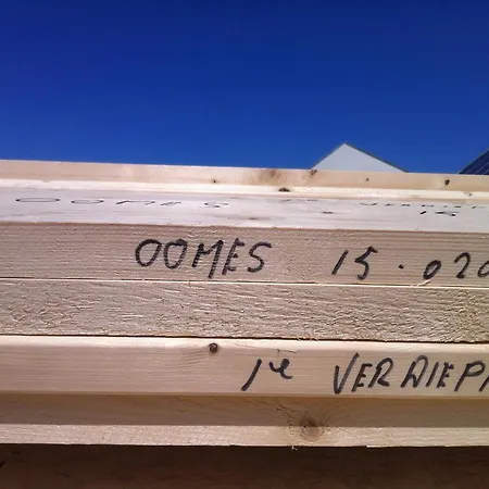 ベッド・アンド・ブレックファスト Oomes Huus - Sleep By Haestens, Wake With Coffee