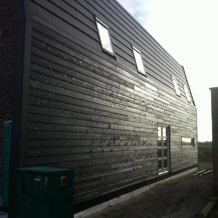 Oomes Huus - Sleep By Haestens, Wake With Coffee Bed & Breakfast