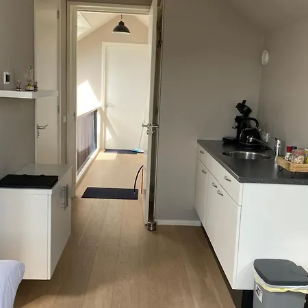 ベッド・アンド・ブレックファスト Oomes Huus - Sleep By Haestens, Wake With Coffee デン・ホールン