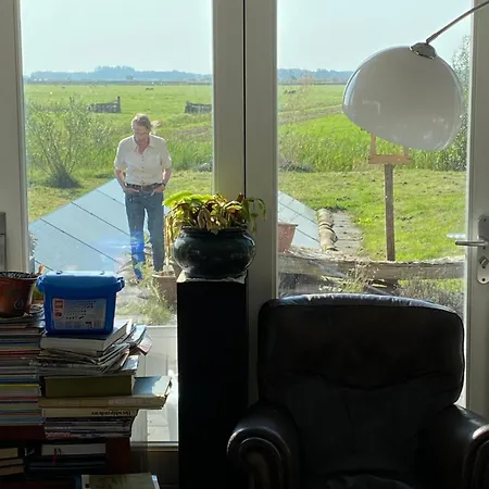 Oomes Huus - Sleep By Haestens, Wake With Coffee 4*