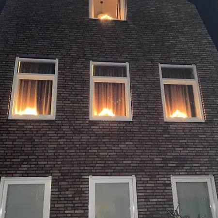 Oomes Huus Haestens And Koffie Panzió Den Hoorn