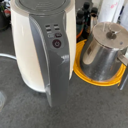 Oomes Huus - Sleep By Haestens, Wake With Coffee