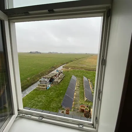 Bed & Breakfast Oomes Huus - Sleep By Haestens, Wake With Coffee 4*