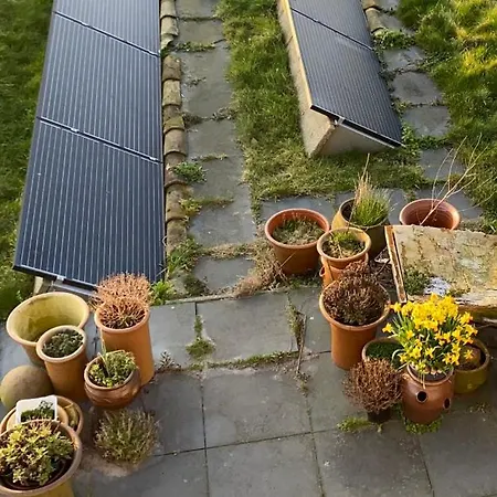 Bed & Breakfast Oomes Huus - Sleep By Haestens, Wake With Coffee 4*