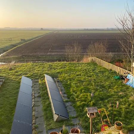 Oomes Huus - Sleep By Haestens, Wake With Coffee Bed & Breakfast Den Hoorn (North Holland)