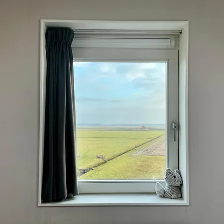 Oomes Huus - Sleep By Haestens, Wake With Coffee Couette-café Den Hoorn (North Holland)