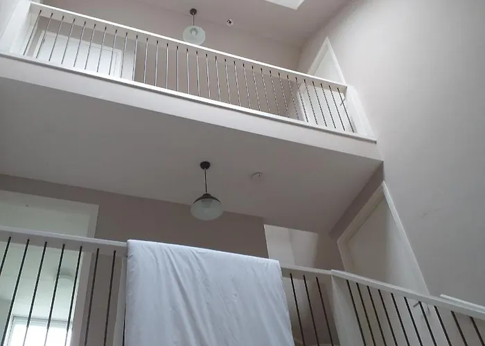 B&B Oomes Huus - Sleep By Haestens, Wake With Coffee