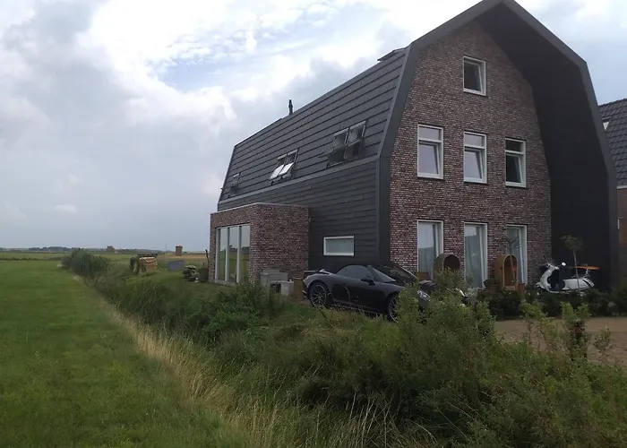 B&B Oomes Huus - Sleep By Haestens, Wake With Coffee 4*