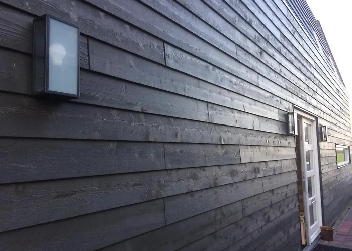 Oomes Huus - Sleep By Haestens, Wake With Coffee