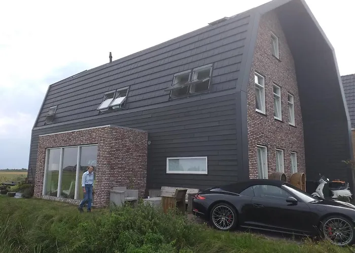 Oomes Huus - Sleep By Haestens, Wake With Coffee B&B 4*