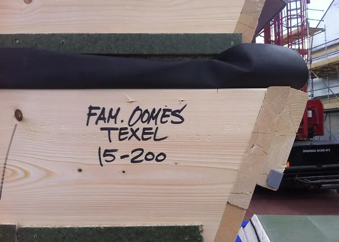 Bed & Breakfast Oomes Huus - Sleep By Haestens, Wake With Coffee 4*