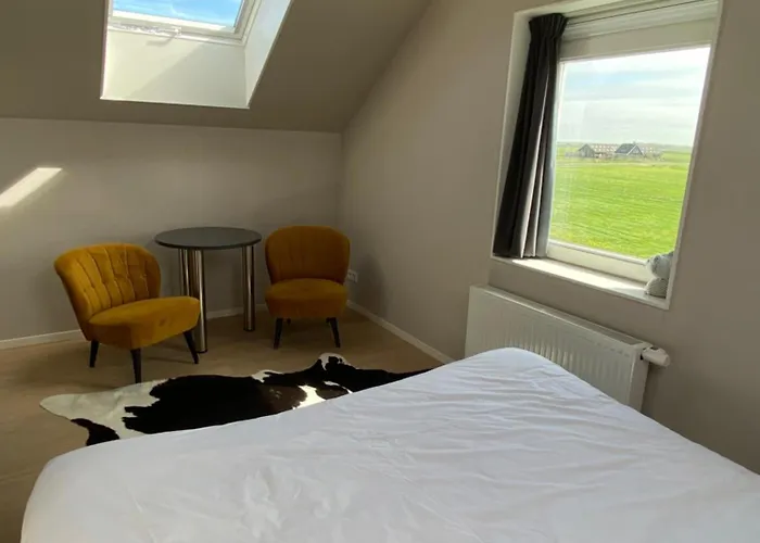 Oomes Huus - Sleep By Haestens, Wake With Coffee