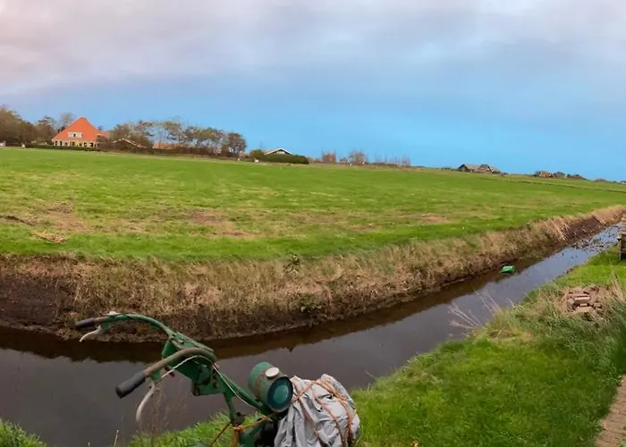 Oomes Huus - Sleep By Haestens, Wake With Coffee Bed & Breakfast