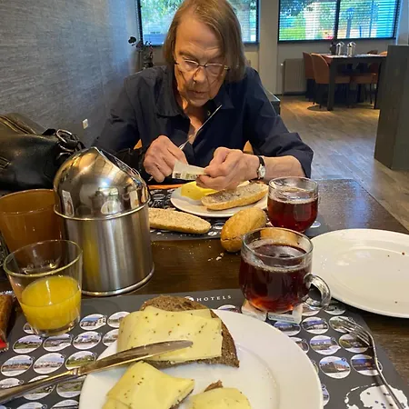 Oomes Huus - Sleep By Haestens, Wake With Coffee Alojamento de Acomodação e Pequeno-almoço Den Hoorn (North Holland)