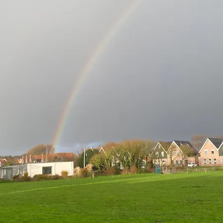 Oomes Huus - Sleep By Haestens, Wake With Coffee 4* Den Hoorn (North Holland)