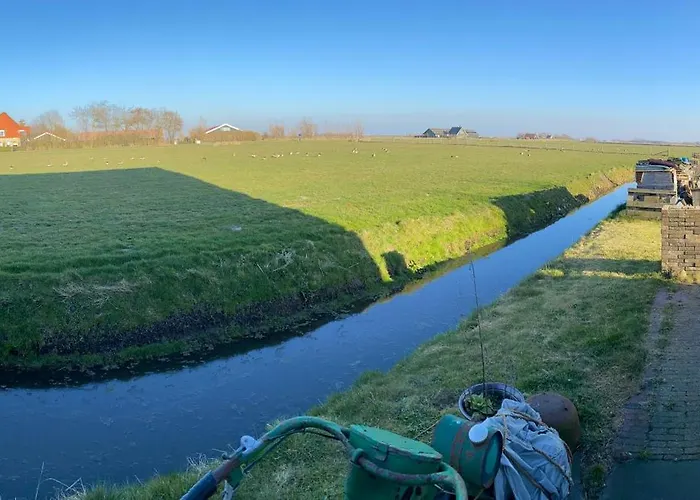 B&B Oomes Huus - Sleep By Haestens, Wake With Coffee 덴 호른